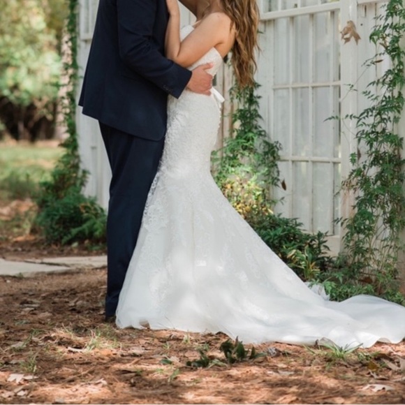 Allure Wedding Dress Mermaid Style! Retailed for $3,000 - Picture 7 of 12
